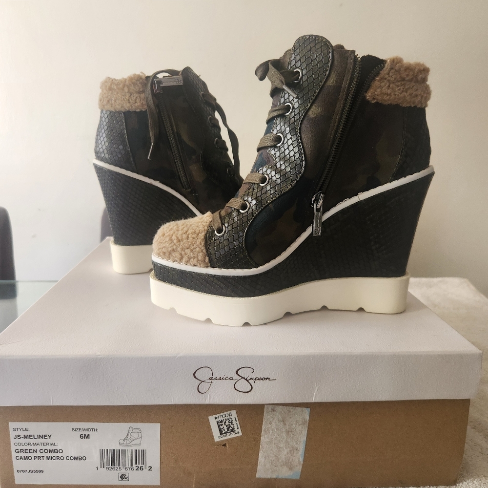 Jessica Simpson Women's Camouflage Wedge Boots